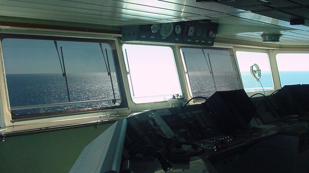 Navigating with a Clear View